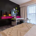 Ibis Styles Neu Sandez