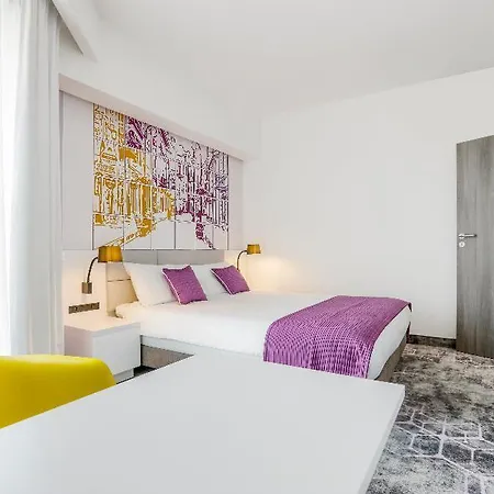 ホテル Ibis Styles 3*