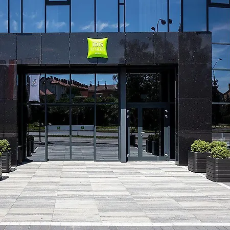 Ibis Styles 3* Новий Сонч