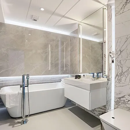 Ibis Styles Готель