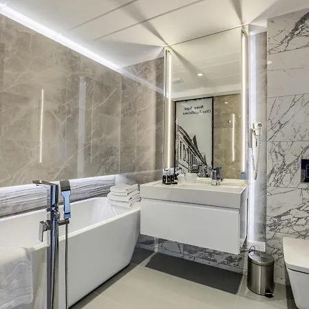 Ibis Styles Новий Сонч
