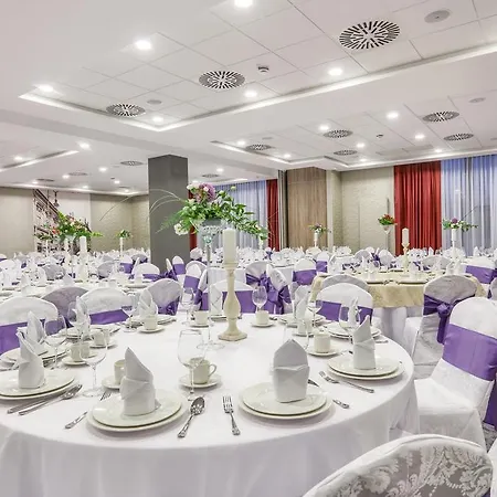 ホテル Ibis Styles 3*
