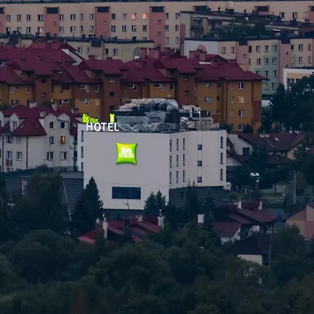 Ibis Styles 3* Újszandec